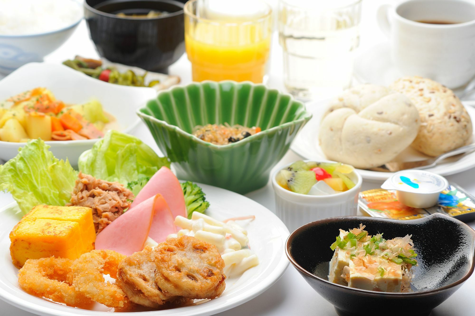 Route-inn Kitakyushu-wakamatsu Ekihigashi Hotel
